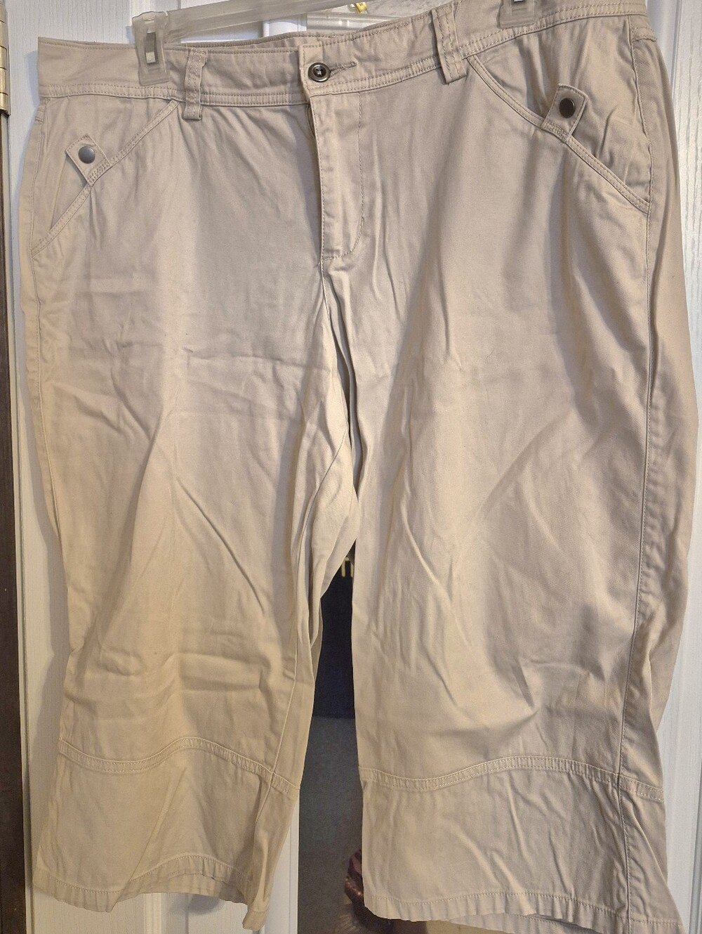 Venezia Women's Khaki Cotton Chino Shorts - Light Tan